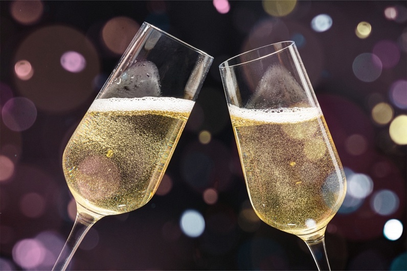 Сколько калорий в бутылке шампанского