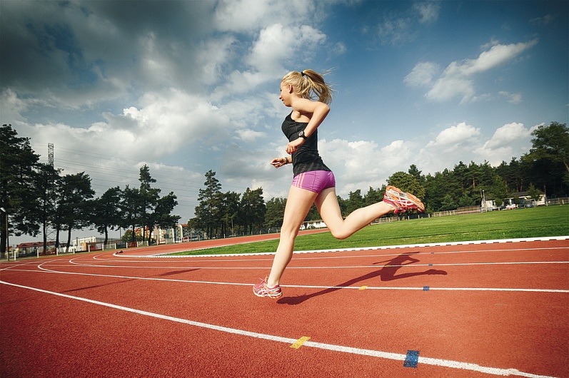 Как научиться быстро бегать 100 метров?